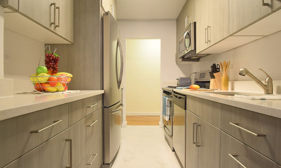 The Grand - Kitchen - B Line