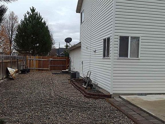 4th image of 2615 Autumncrest St