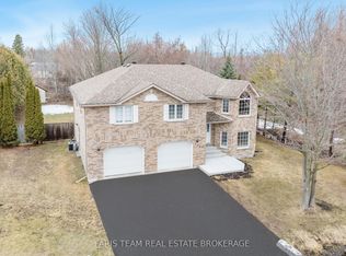 704 Trinity St, Innisfil, ON L9S 2G8