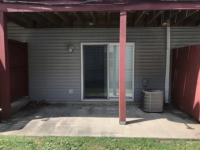 510-2 S Poplar St — Photo 10