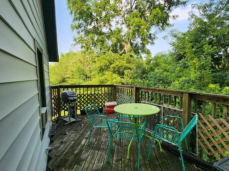 1963 E Main St #2 — Photo 8