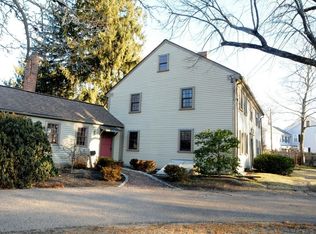 589 Main St, Medfield, MA 02052