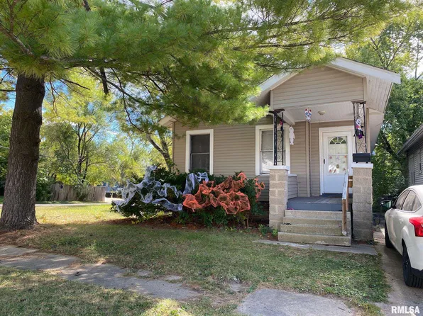 902 W Macqueen Ave, Peoria, IL 61604