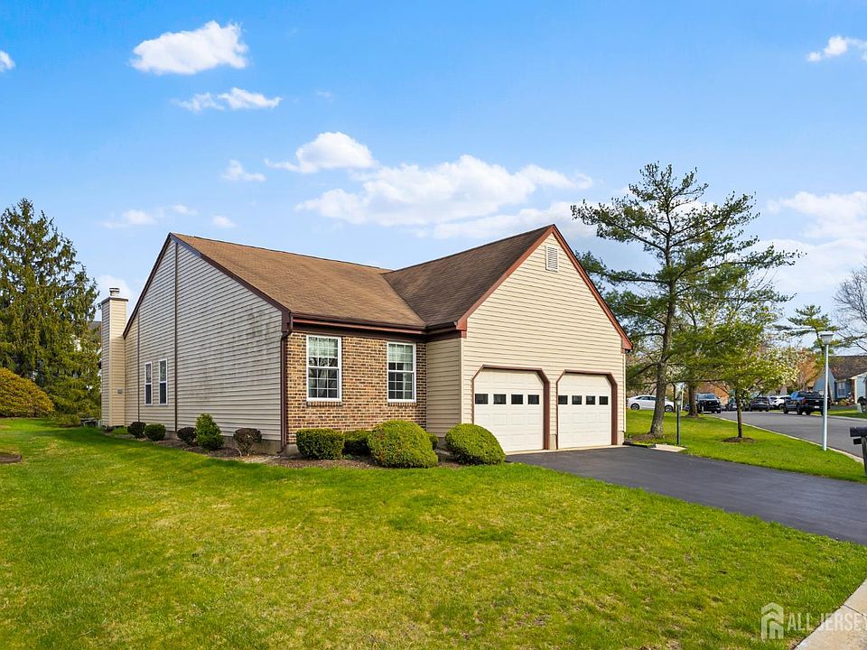 1st image of 26 John Paul Jones Dr