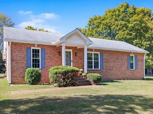 1120 Langwood Dr, Gallatin, TN 37066