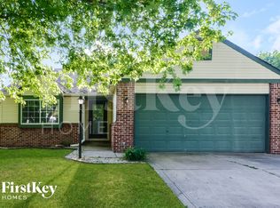 274 Meadow Glen Dr, Avon, IN 46123