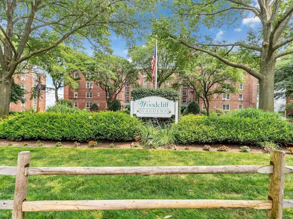 8750 Boulevard E APT 4G, North Bergen, NJ 07047