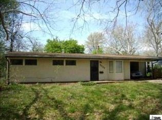 2525 SW Burnett Rd, Topeka, KS 66614