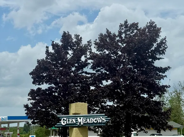 Glen Meadows Dr, Gaylord, MI 49735