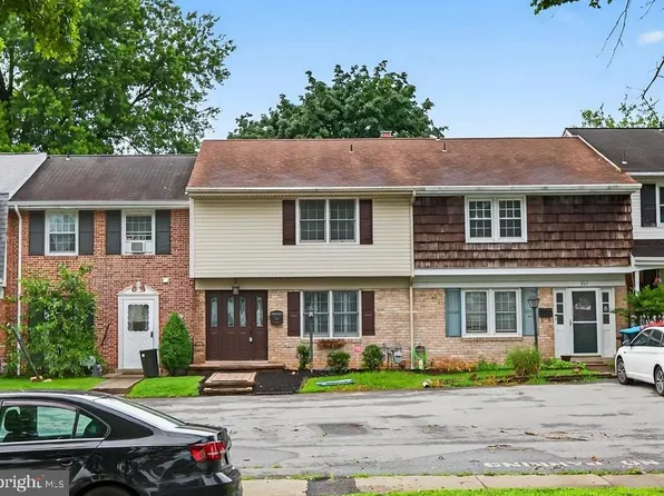 946 E Maple St, Palmyra, PA 17078