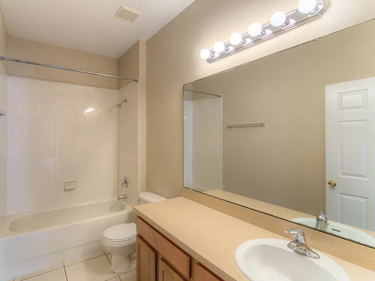 14122 Sapphire Bay Cir — Photo 11