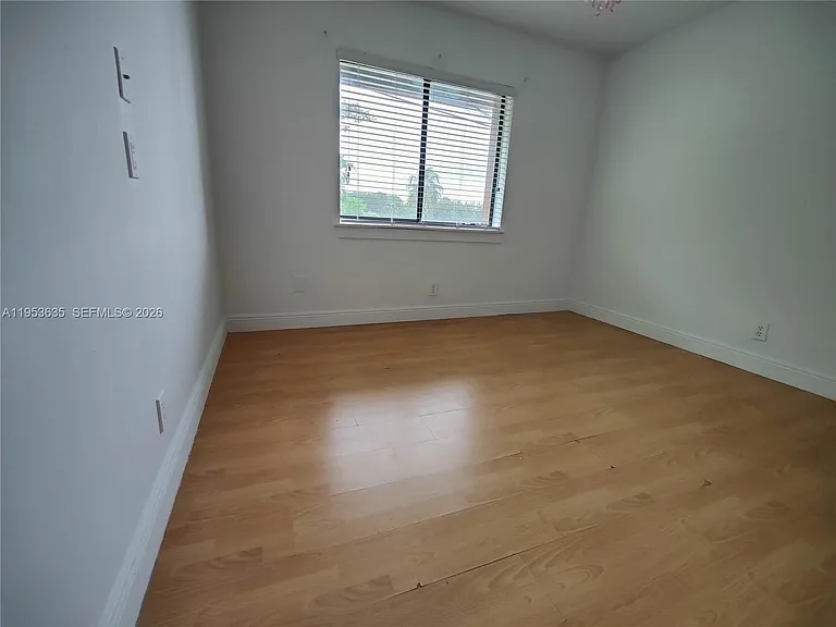 181 Wimbledon Lake Dr — Photo 19