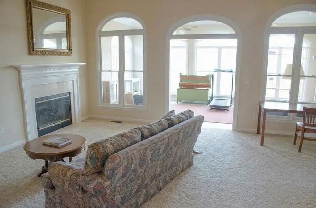 5 bed, 2995 sqft, $2,550 — Photo 3