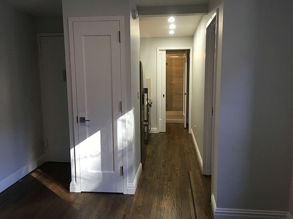 5th image of 210 W 70th St APT 200