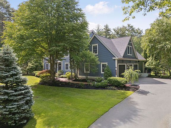 3rd image of 49 Sleepy Hollow Drive