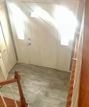 3rd image of 735 Park Ln