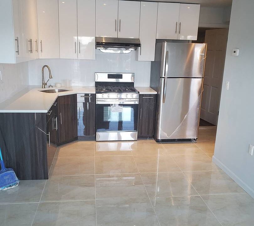1st image of 2102 National Dr #1