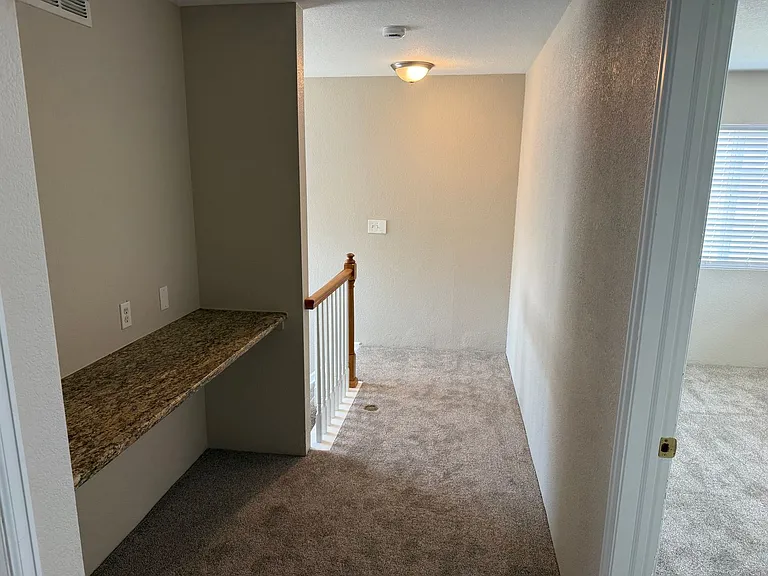 4783 Perth St — Photo 9