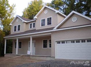 50 Hunter Ln, Queensbury, NY 12804
