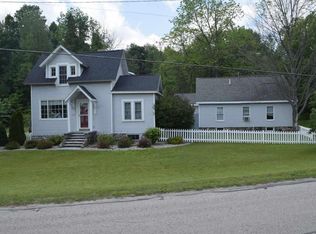 10878 S West Bay Shore Dr, Traverse City, MI 49684