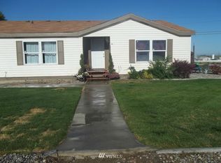 405 Harrison St S, Warden, WA 98857