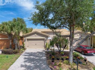 2459 Palm Tree Dr, Poinciana, FL 34759