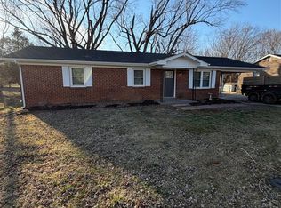 172 Circle Dr, Auburn, KY 42206