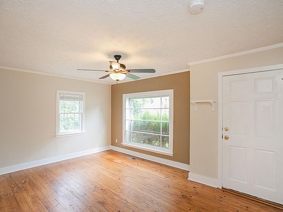 4th image of 531 Norton Ave
