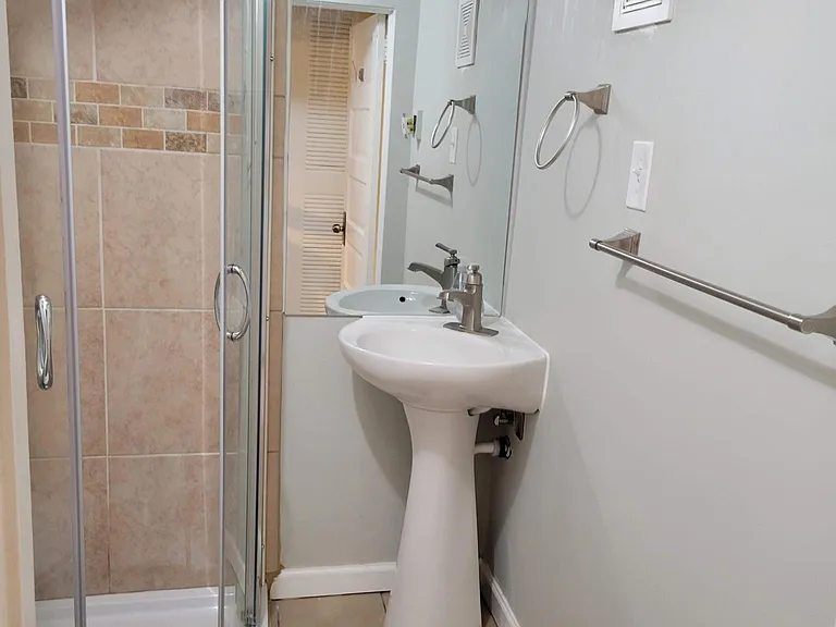 4545 Vallejo St — Photo 7