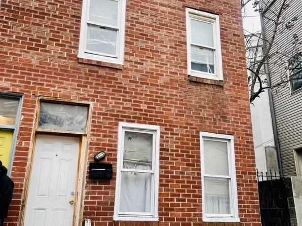 1434 Cambridge St, Philadelphia, PA 19130