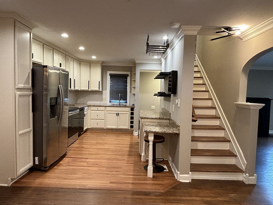 Kitchen / 2nd story stairwell