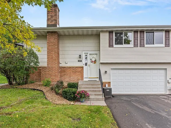 8419 W 97 1/2 St, Bloomington, MN 55438