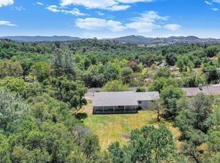 11908 Campo Seco Rd, Sonora, CA 95370
