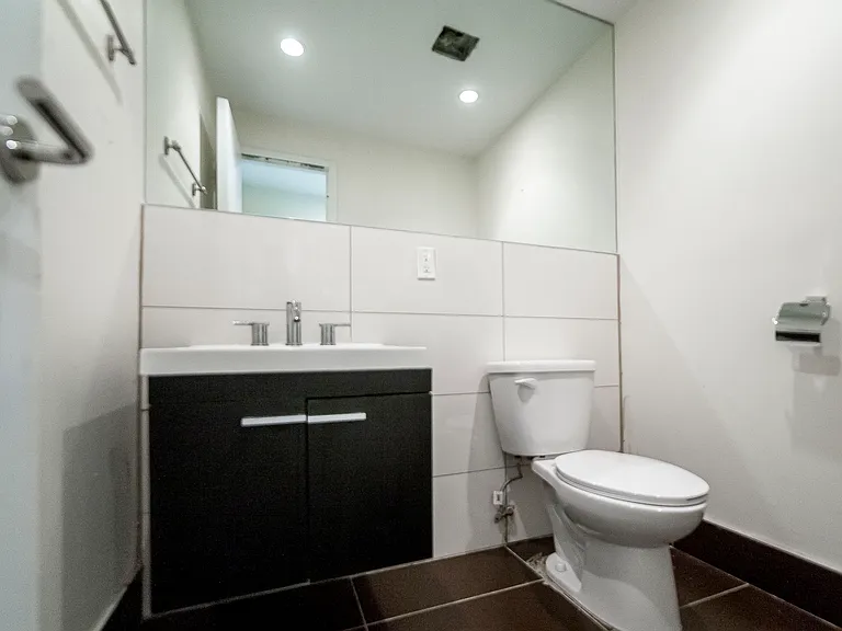 96 George St #2R — Photo 9