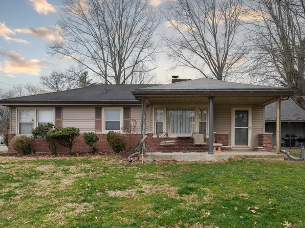 601 S Chapel St, Falmouth, KY 41040