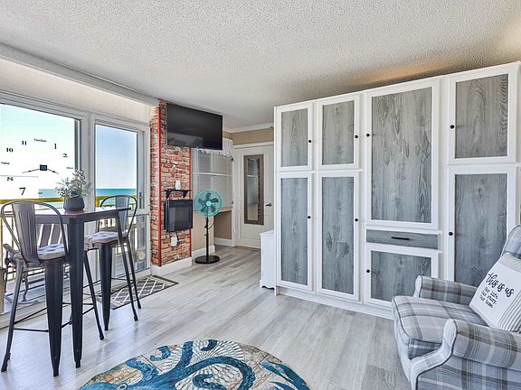 3rd image of 2701 S Ocean Blvd. #1401