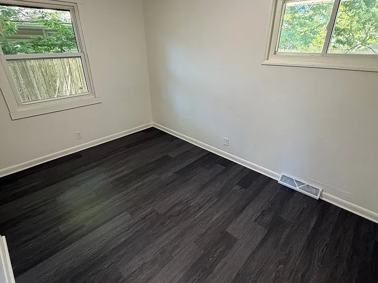 1203 W Bradley Ave — Photo 7