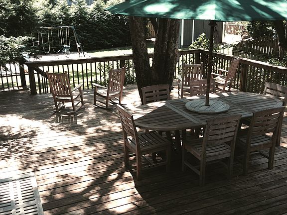 2nd image of 18 N Brookwood Dr