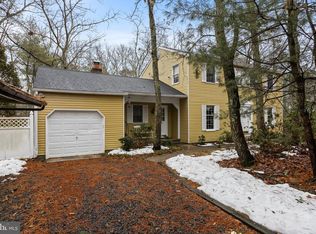 11 Hawthorne Dr, Medford, NJ 08055