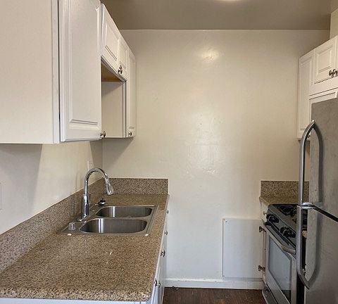 2nd image of 6013 Brooklyn Ave