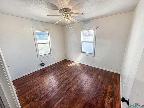 2nd image of 607 S 6th St