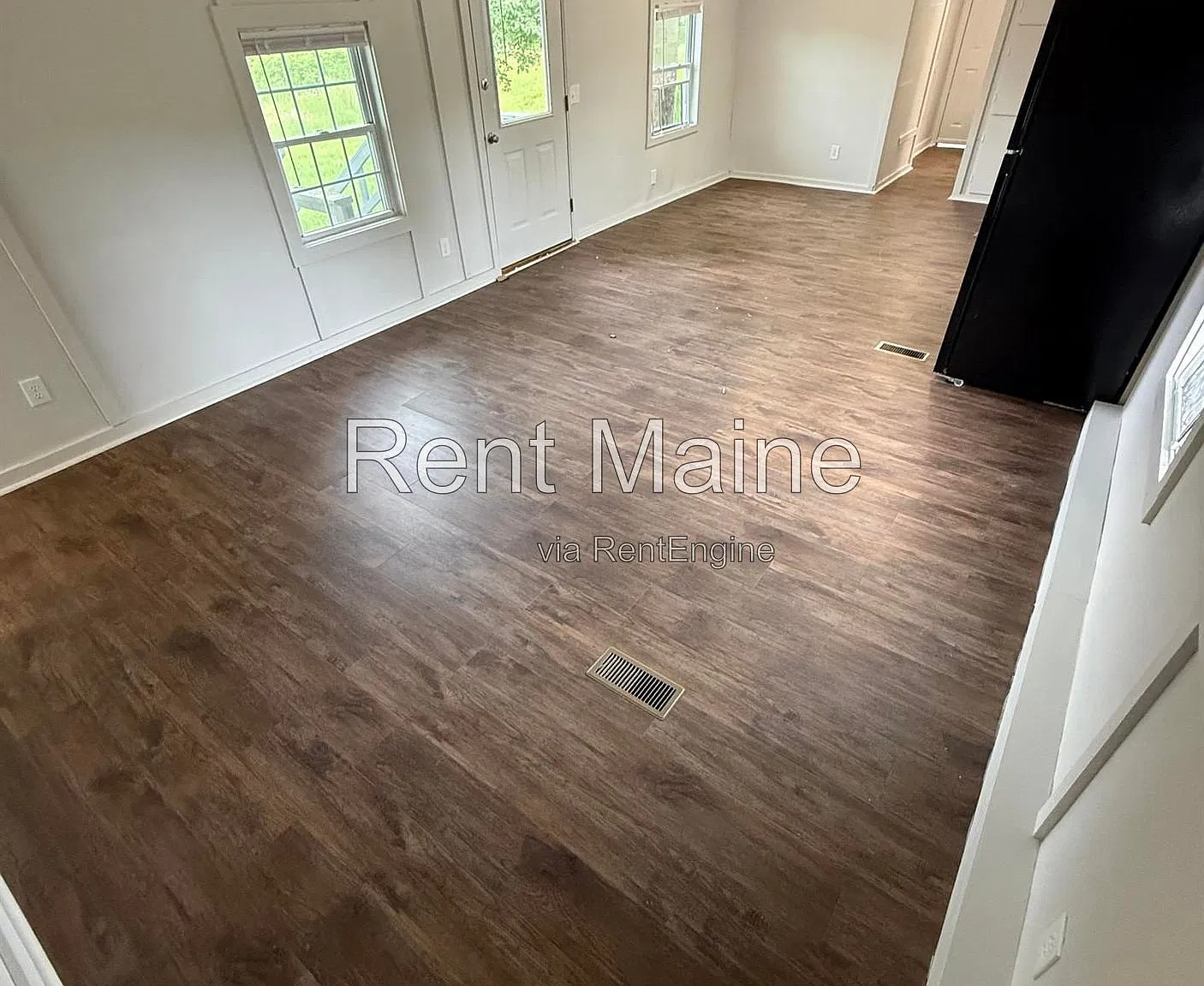 3 bed, 1.5 bath, $1,050 — Photo 3