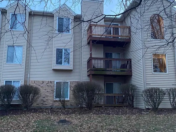 17052 Sandalwood Creek Dr APT E, Glencoe, MO 63038
