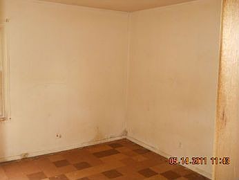 2nd image of 2802 Marigold Ave