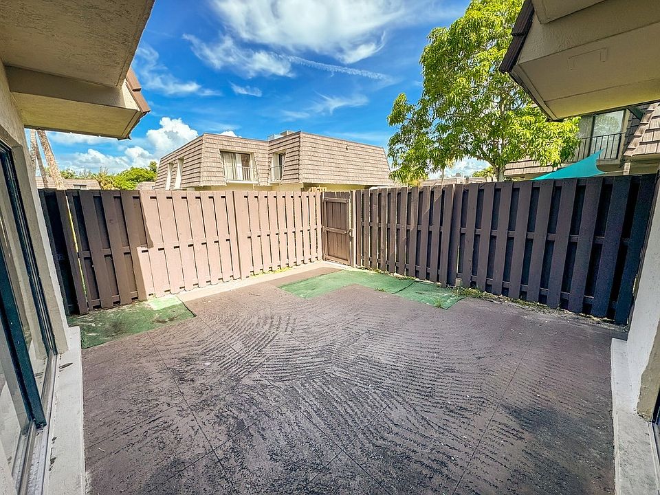 2nd image of 1753 N Congress Ave #1753