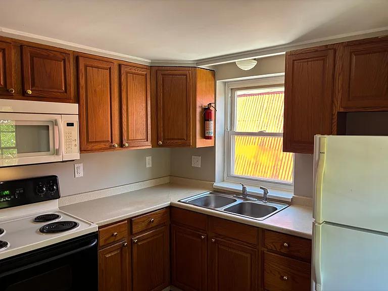 287 Locust Point — Photo 11