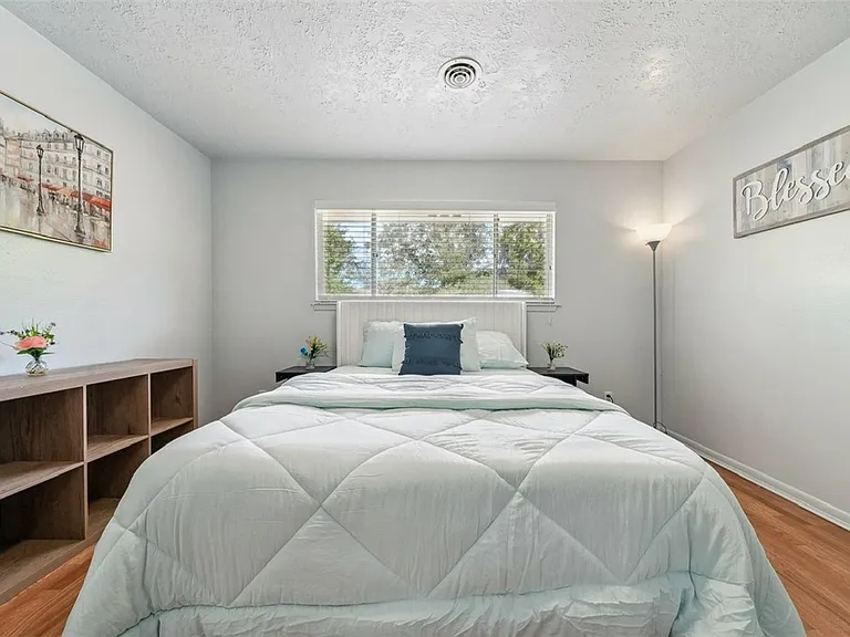 1004 Dominik Dr — Photo 16