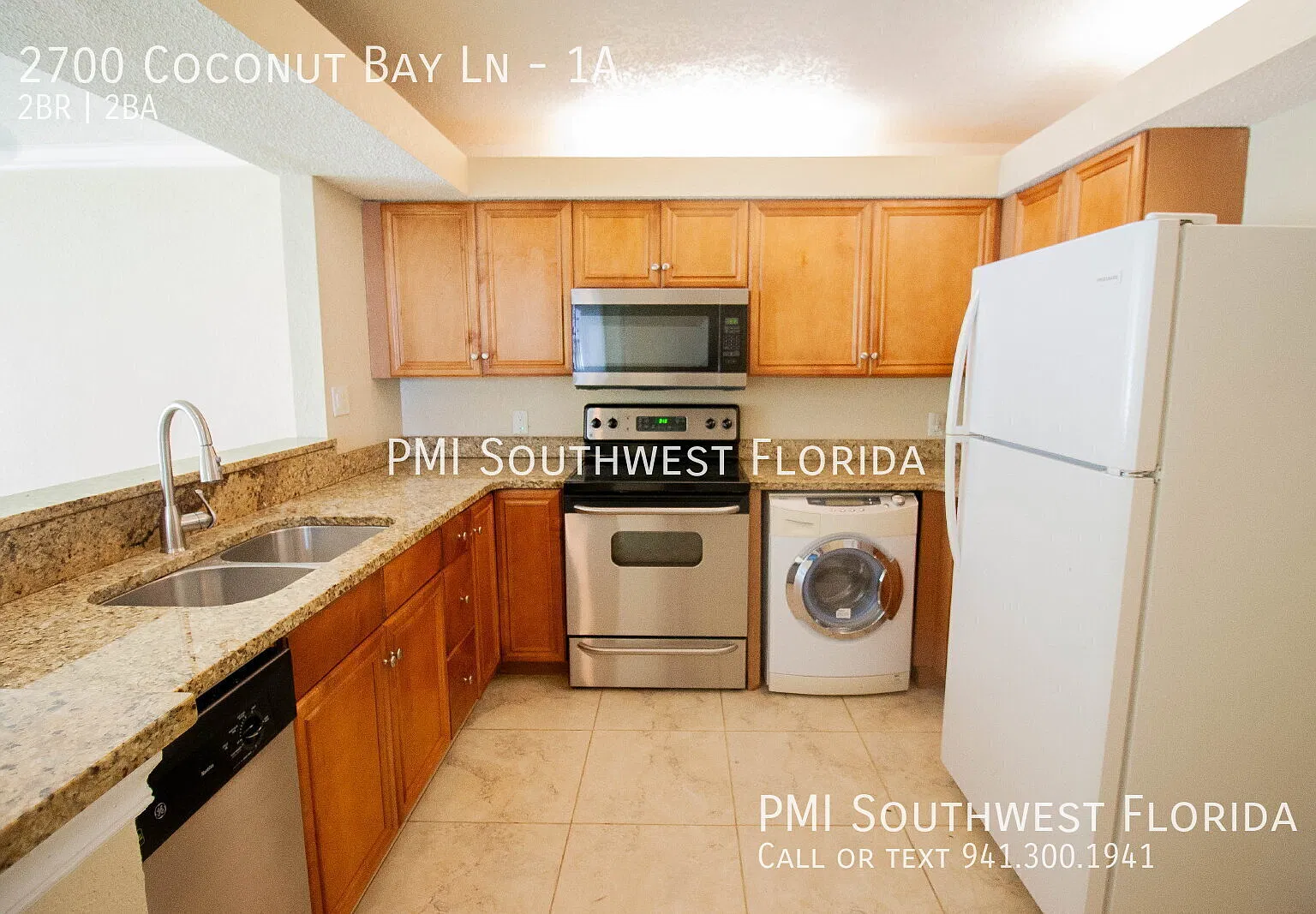 2700 Coconut Bay Ln — Photo 3
