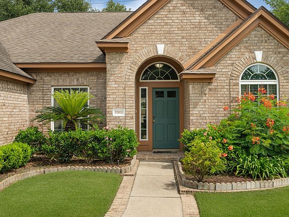 3rd image of 23102 Willow Canyon Dr