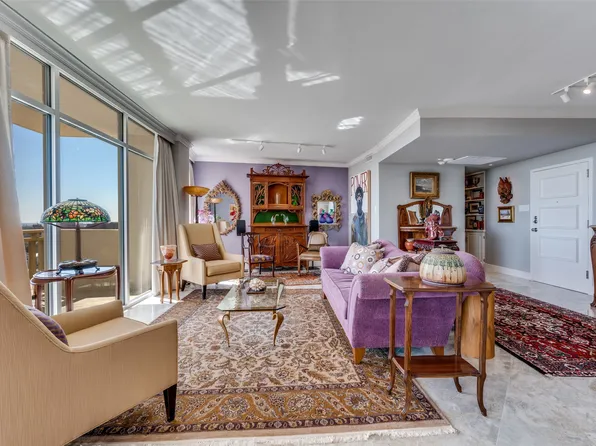 6211 W Northwest Hwy APT 1201, Dallas, TX 75225